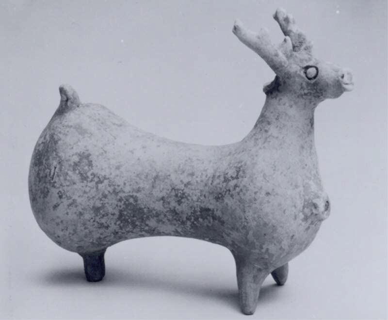 Stag-shaped vessel