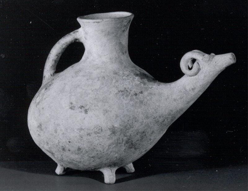 Ram-shaped vessel