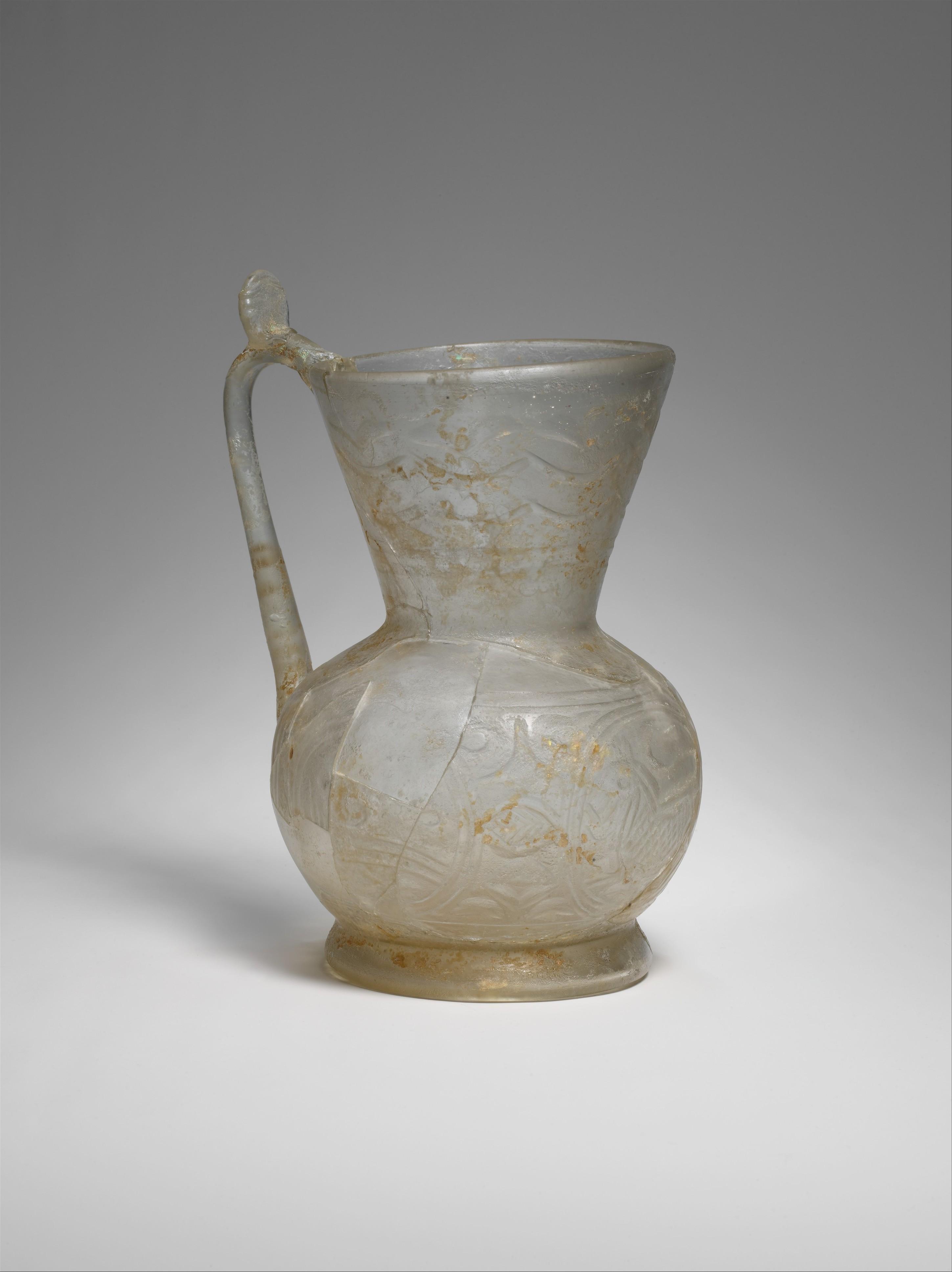 Ewer with Birds and Animals, Image 1/9