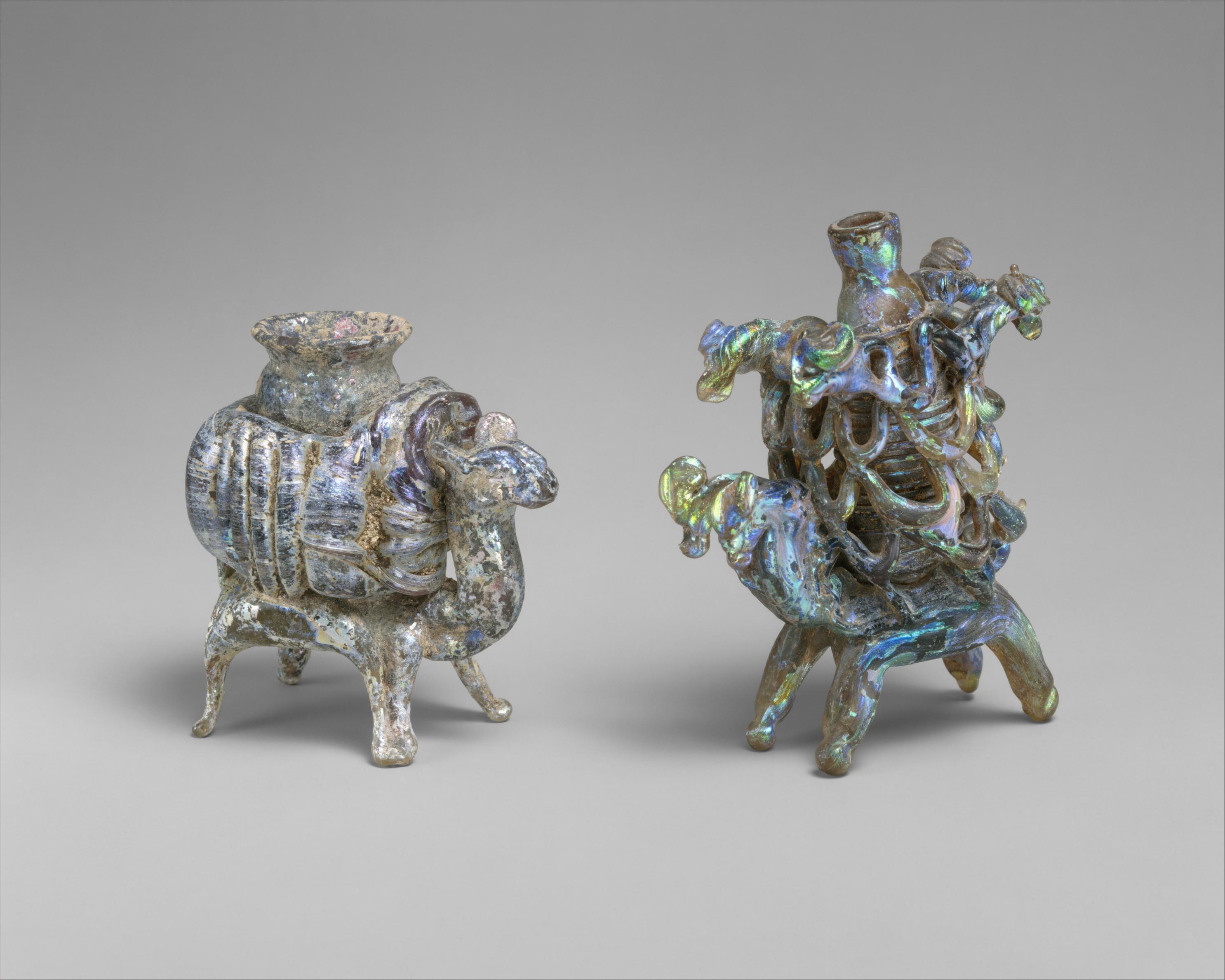 Animal Flask, Image 3/7