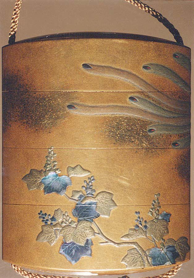 Case (Inrō) with Pheonix and Paulownia Tree, Image 3/7