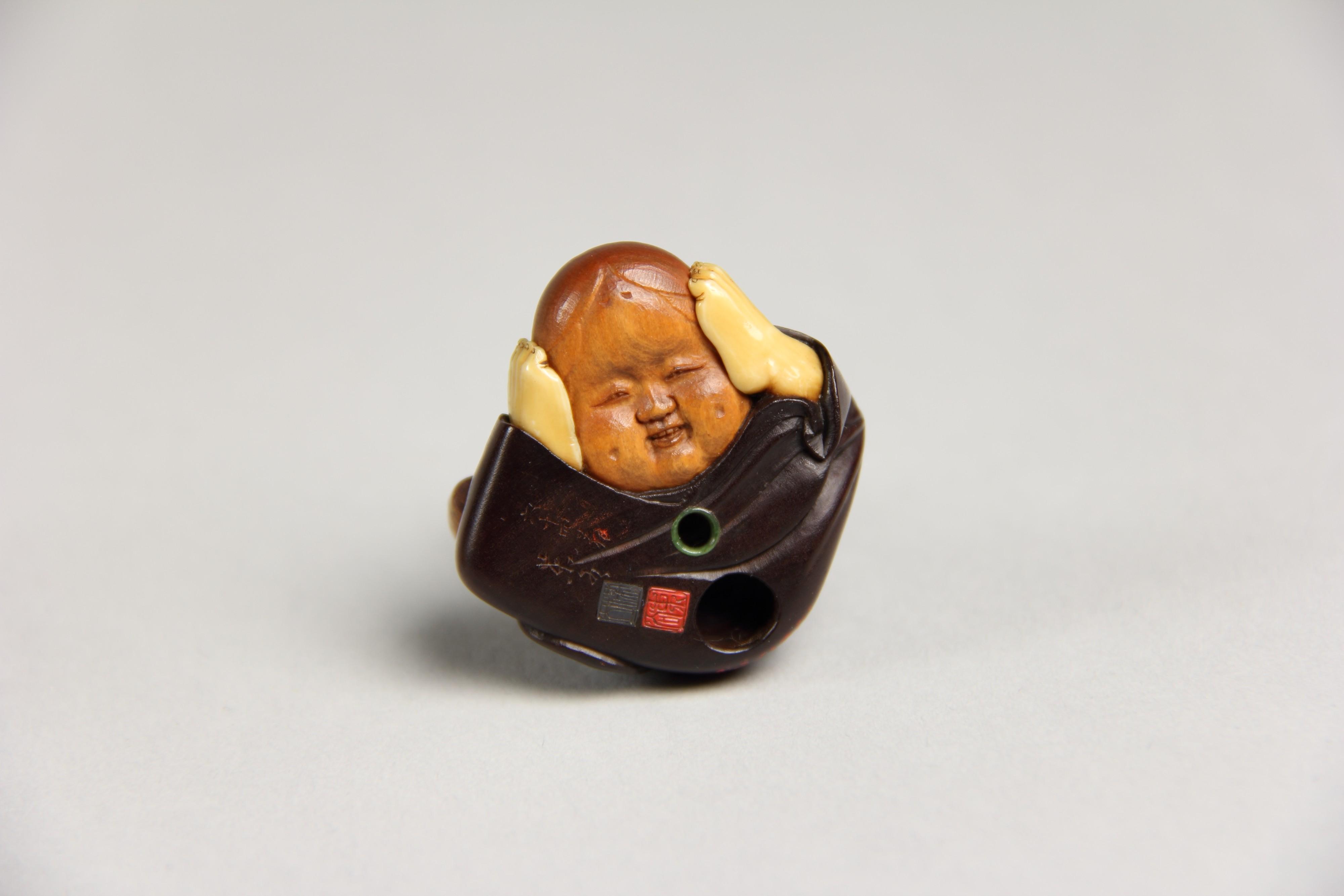 Netsuke of Mask Maker, Image 2/2