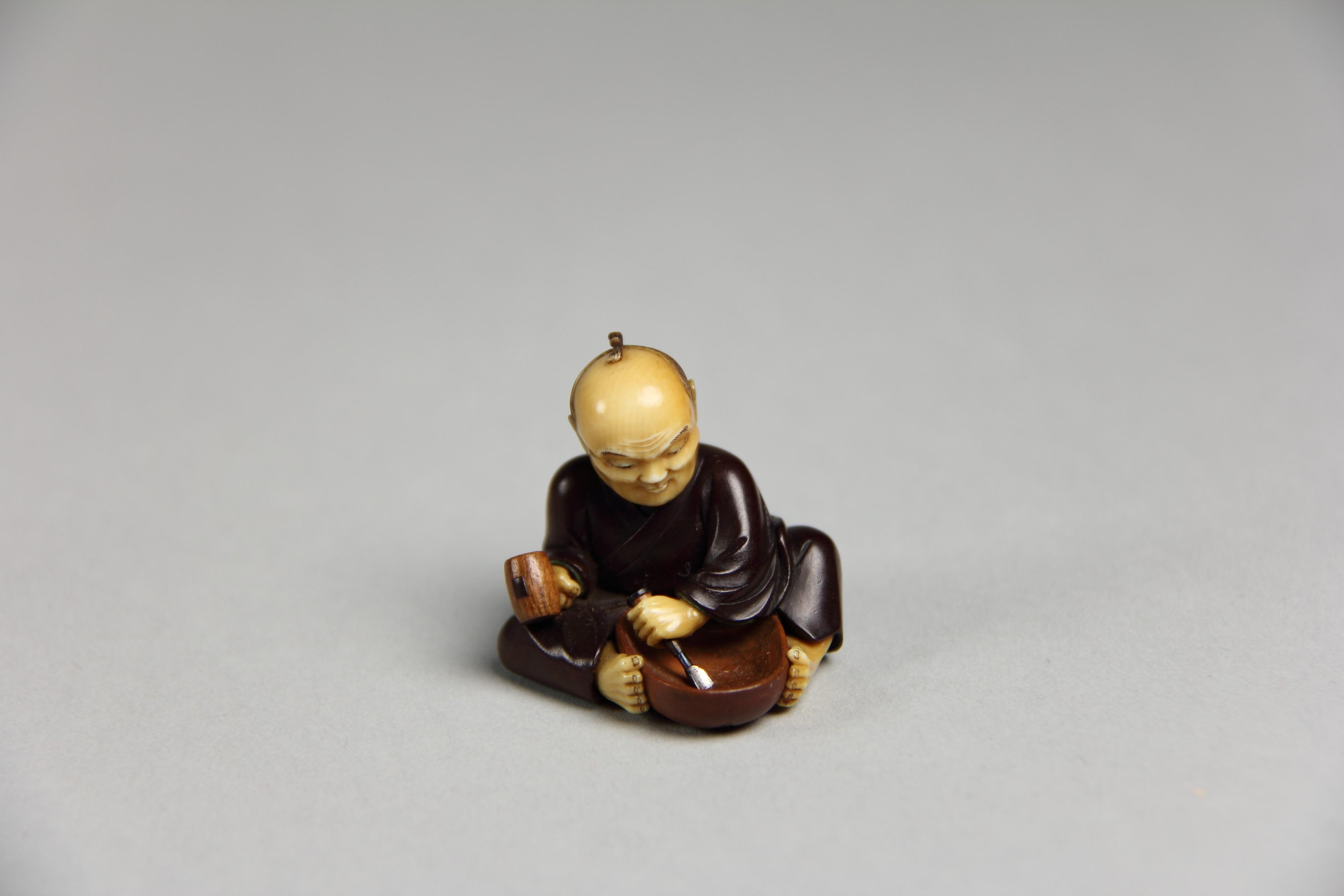 Netsuke of Mask Maker