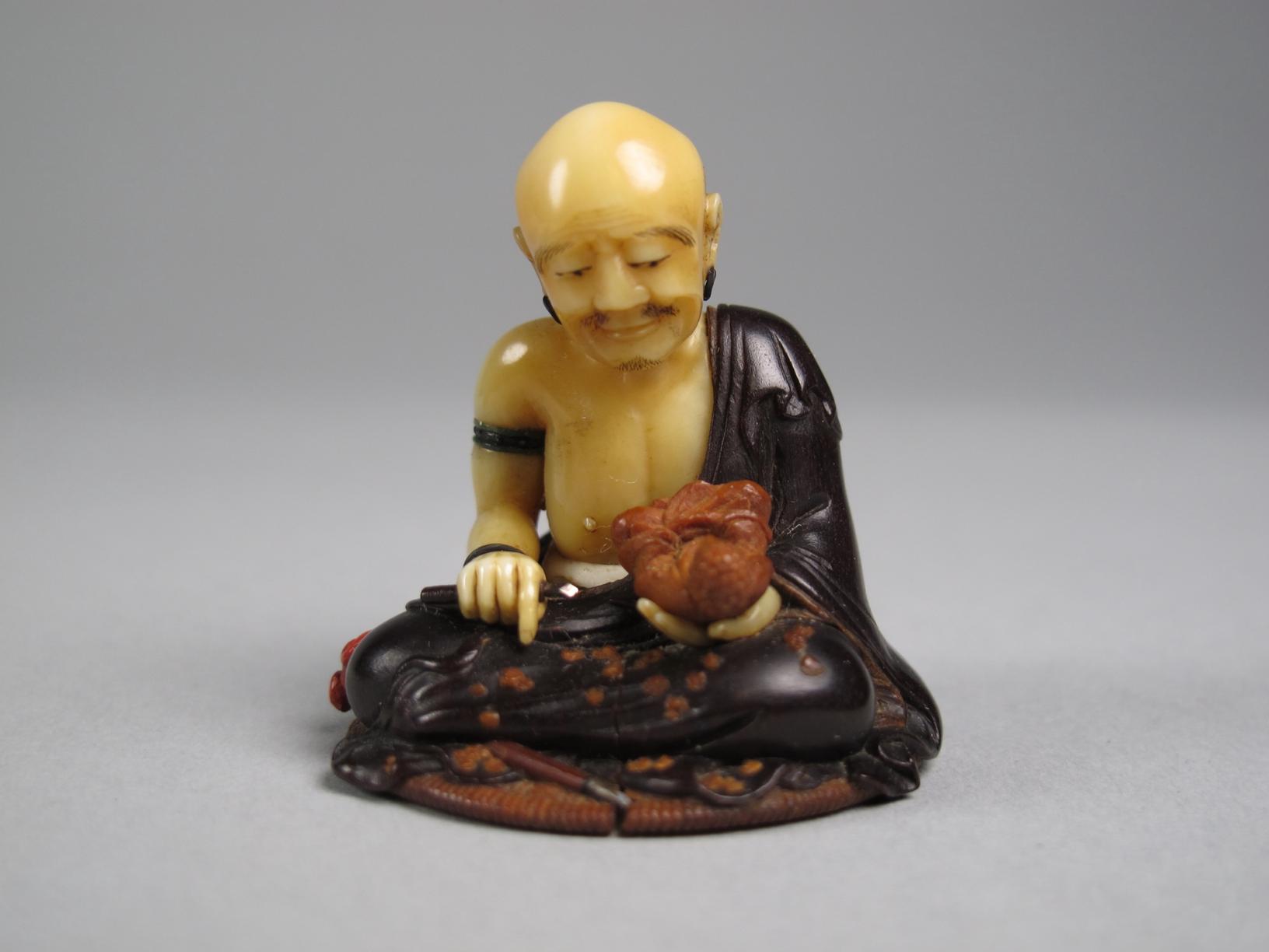 Netsuke of Wood Carver