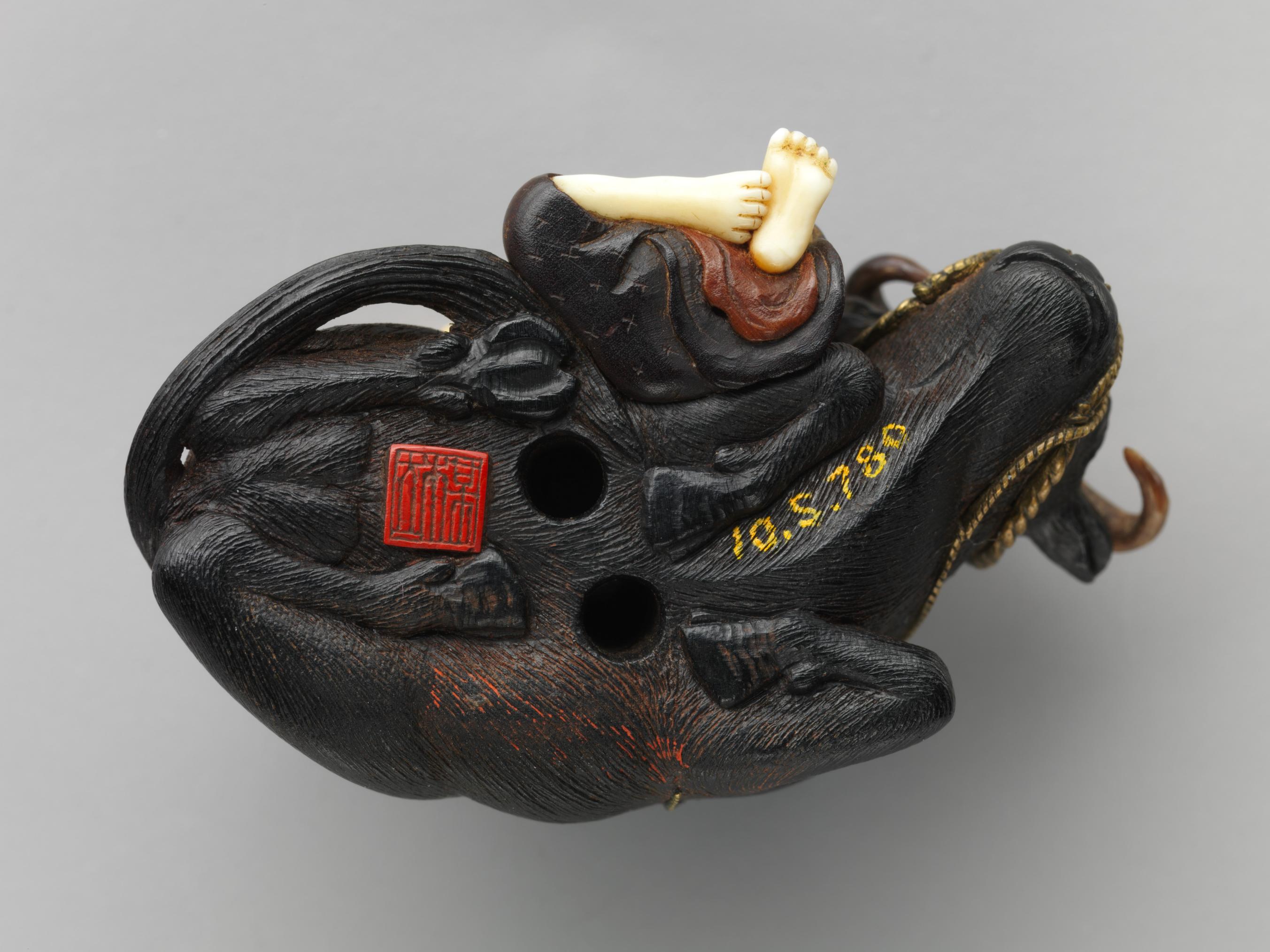 Netsuke of Ox with Bokudo, Image 4/5