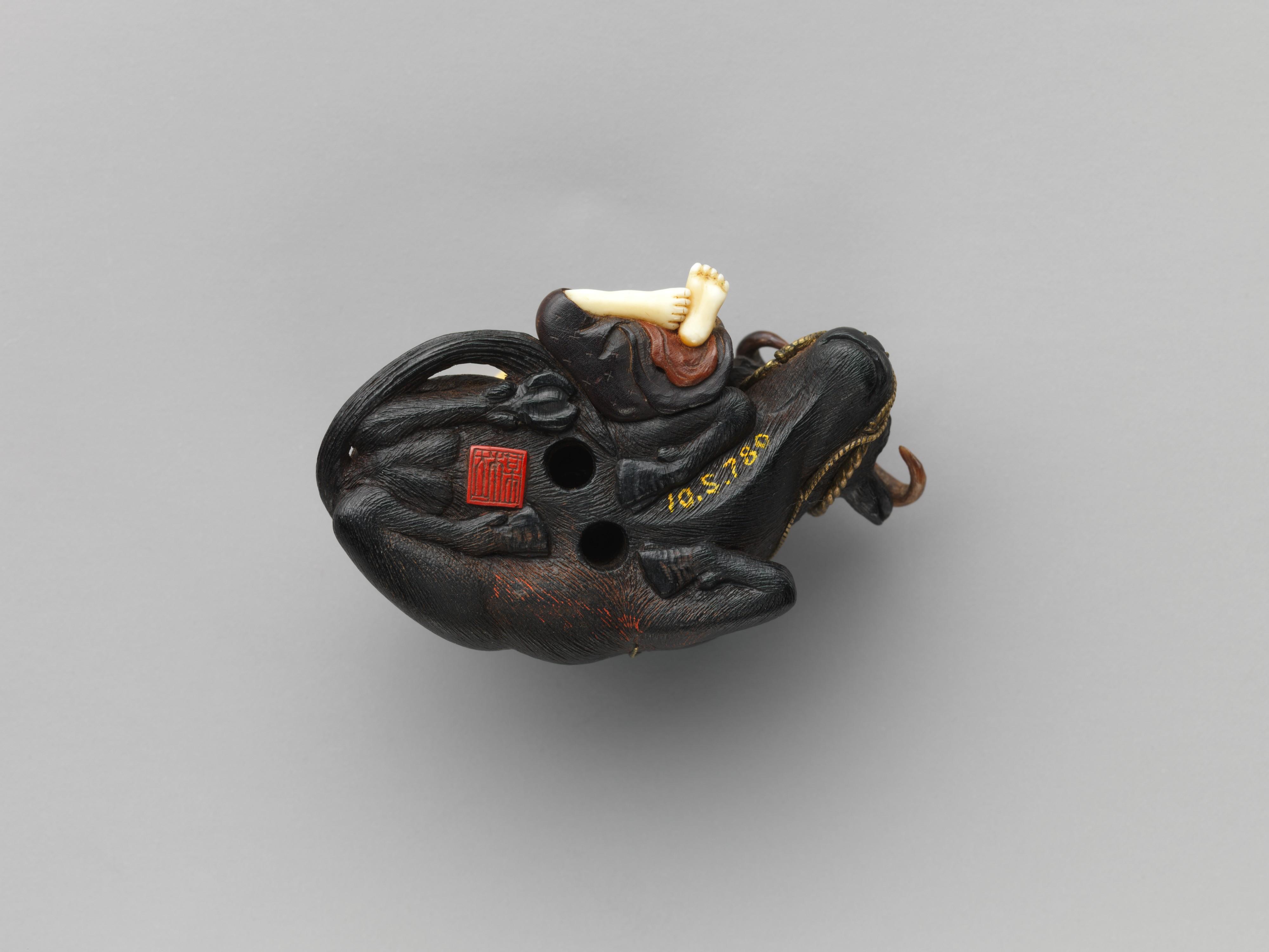 Netsuke of Ox with Bokudo, Image 5/5