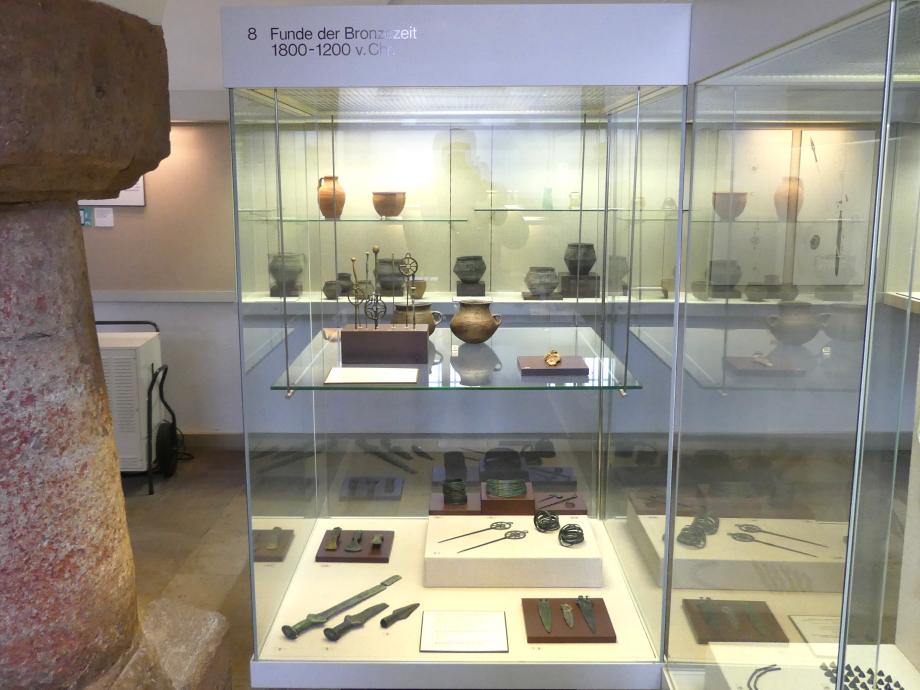 Würzburg, Museum für Franken, Vitrine 8, Funde der Bronzezeit