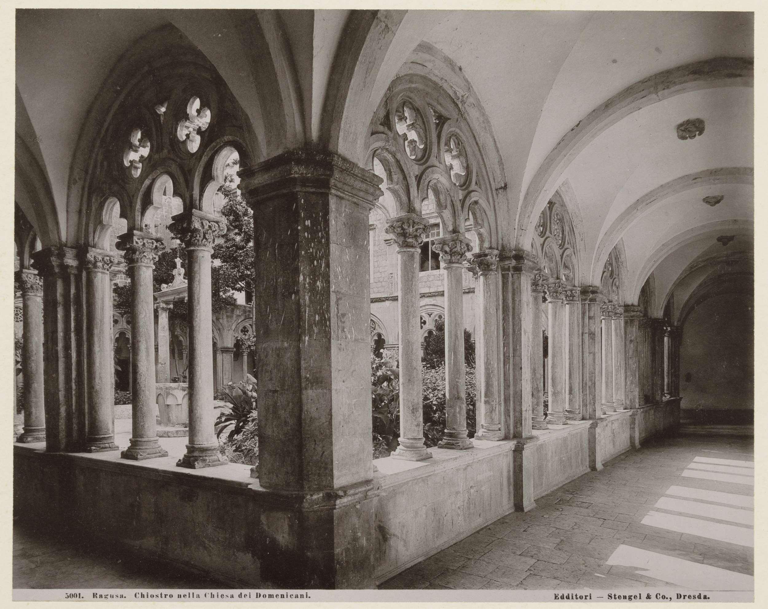 Kloostergang van het Dominicanenklooster te Dubrovnik