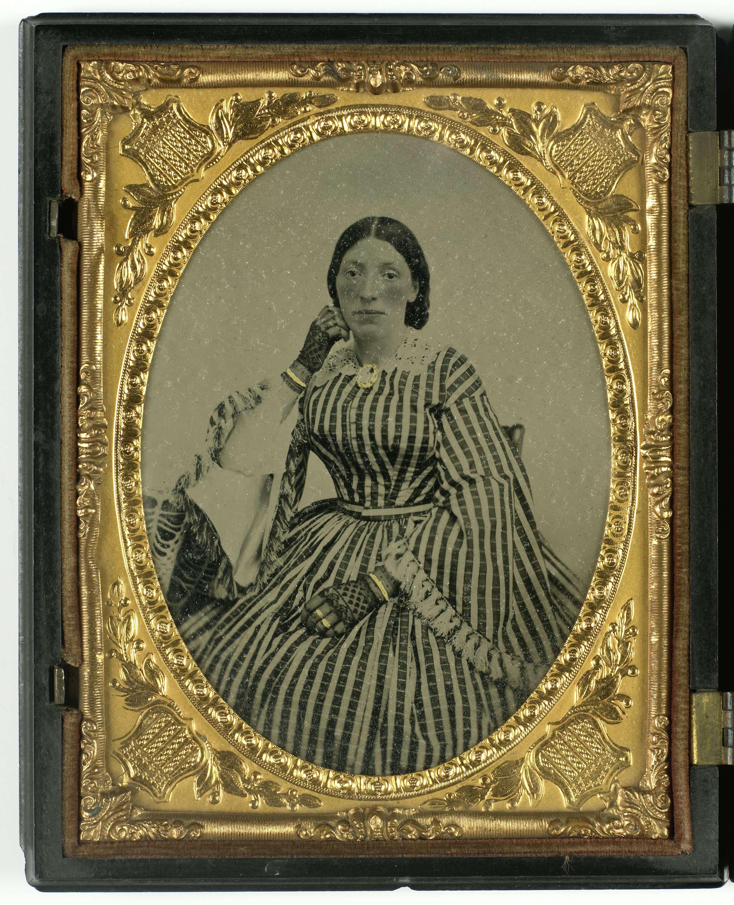 Portret van een onbekende zittende vrouw
