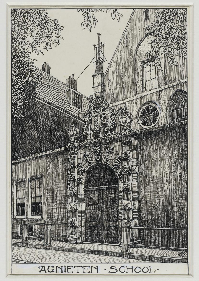 Het portaal van de Agnietenschool aan de Oudezijds Voorburgwal te Amsterdam