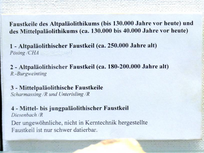 Mittel- bis jungpaläolithischer Faustkeil, Jungpaläolithikum, 43000 - 10000 v. Chr., Mittelpaläolithikum, 200000 - 31000 v. Chr., Bild 2/2