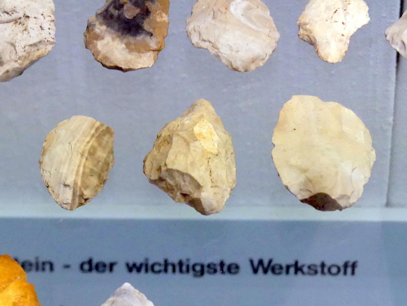 3 Schaber, Jungpaläolithikum, 43000 - 10000 v. Chr.