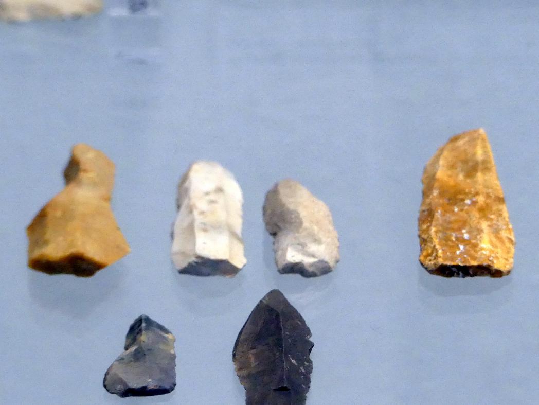4 Kratzer, Jungpaläolithikum, 43000 - 10000 v. Chr., Bild 2/3