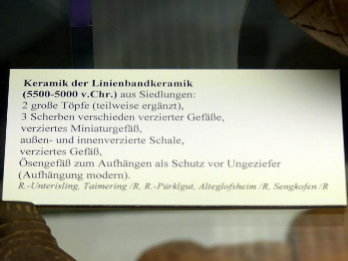 3 Scherben verschieden verzierter Gefäße, Frühneolithikum (Altneolithikum), 5500 - 4900 v. Chr., Bild 3/3