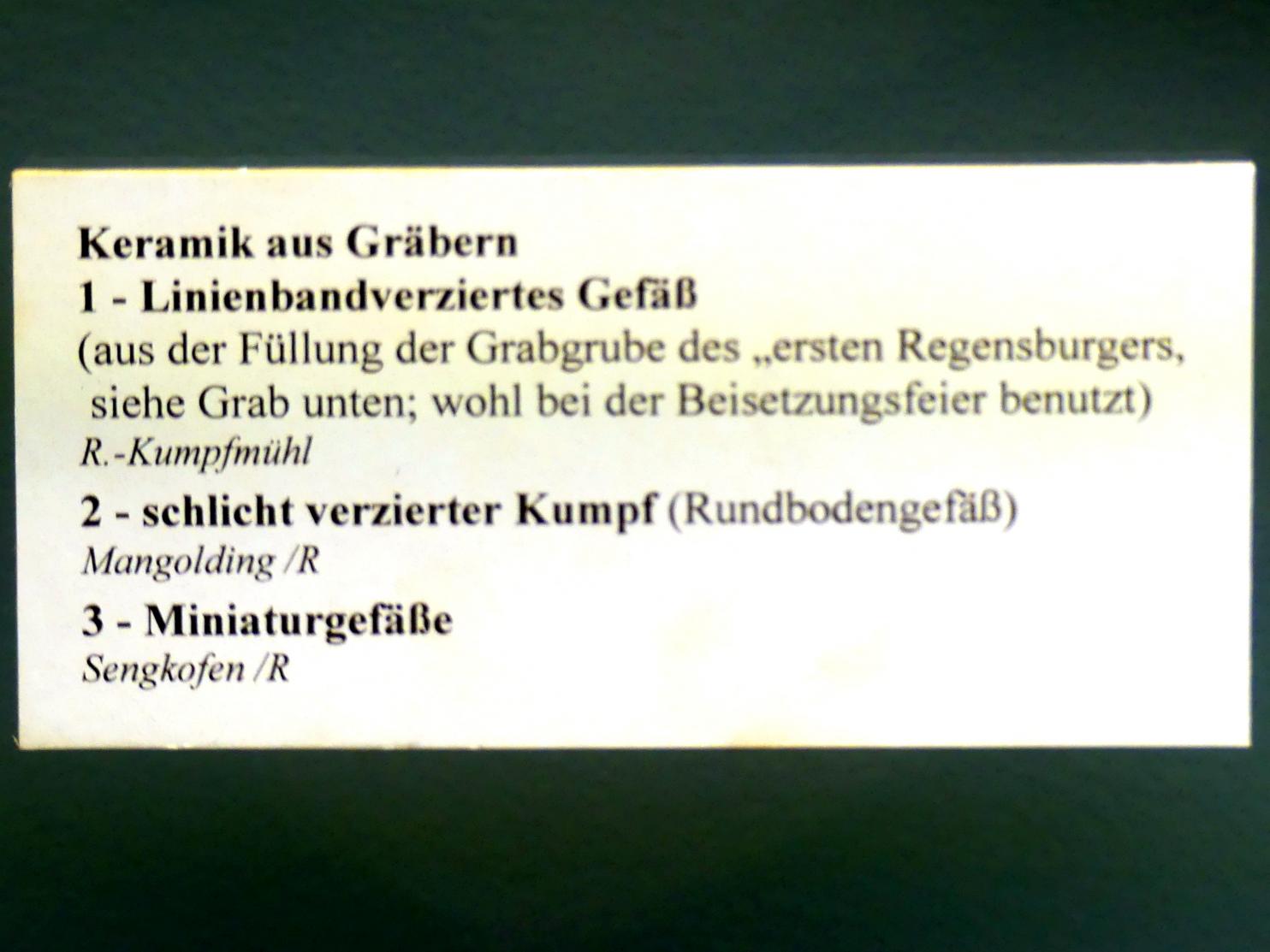Schlicht verzierter Kumpf, Frühneolithikum (Altneolithikum), 5500 - 4900 v. Chr., Bild 2/2