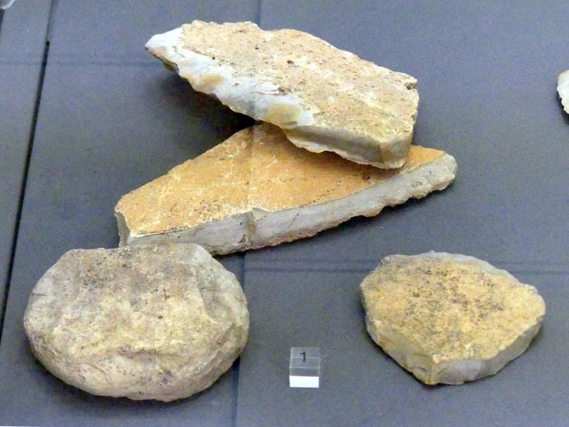Unbearbeiteter Plattenhornstein, Spätneolithikum, Undatiert