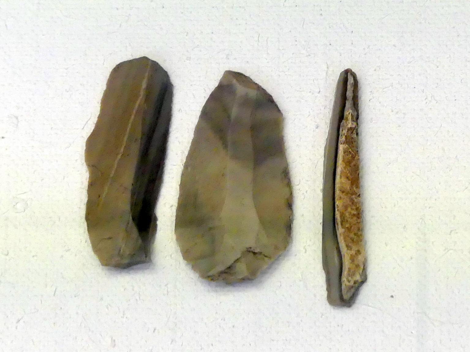 3 Klingen, Frühneolithikum (Altneolithikum), 5500 - 4900 v. Chr., Mittelneolithikum, 5500 - 4400 v. Chr.