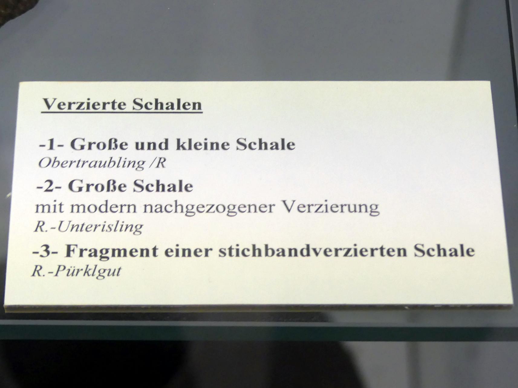 Große Schale, Mittelneolithikum, 5500 - 4400 v. Chr., Bild 2/2