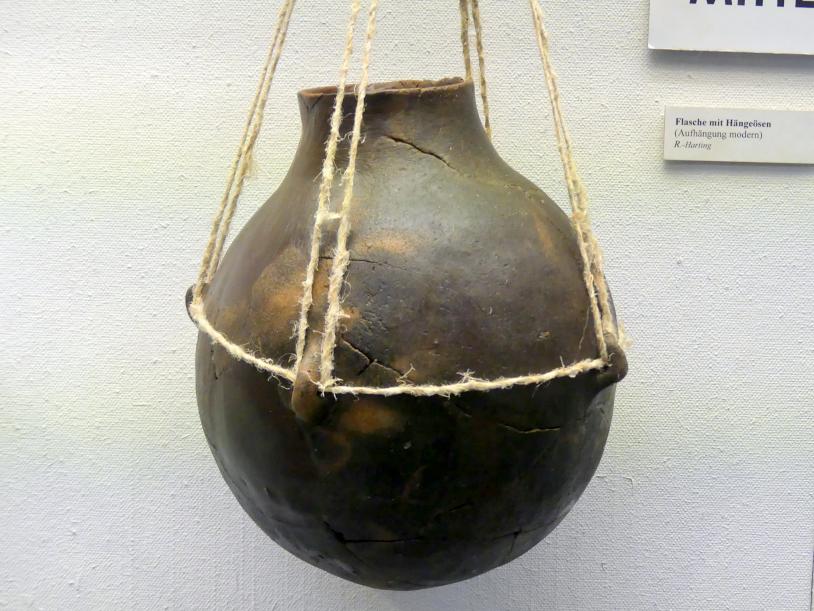 Flasche mit Hängeösen, Mittelneolithikum, 5500 - 4400 v. Chr., Bild 2/4