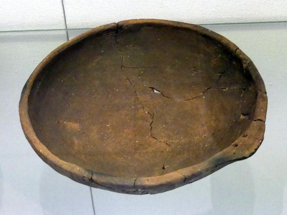 Schale mit durchlochtem Grifflappen, Endneolithikum, 2800 - 1700 v. Chr.