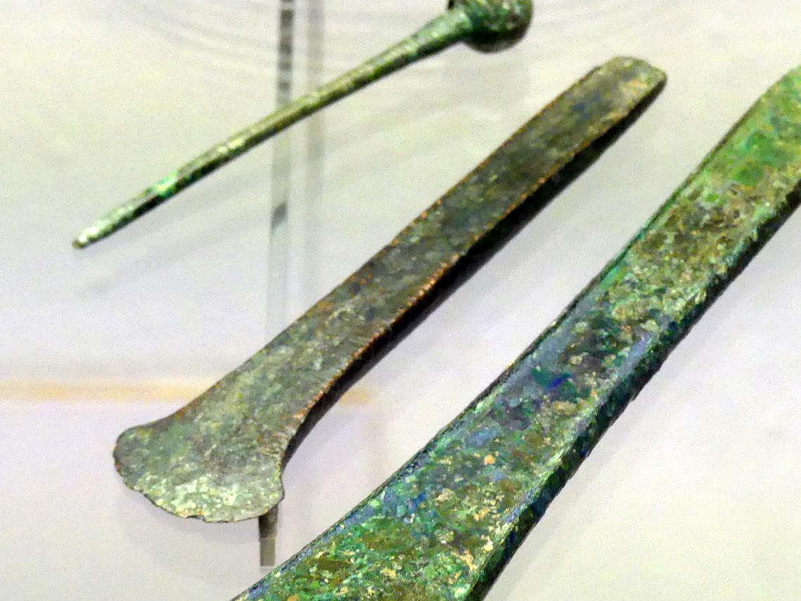 Miniaturbeil, Frühe Bronzezeit, 3365 - 1200 v. Chr., Bild 1/2