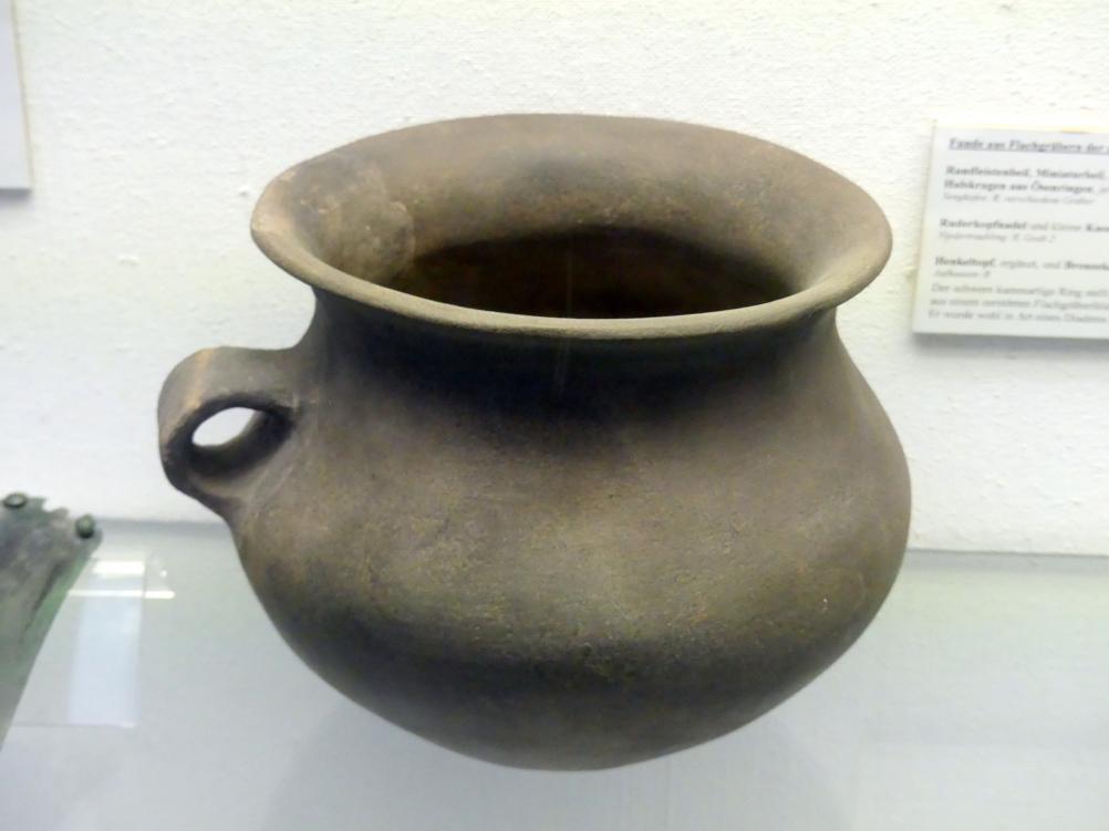 Henkeltopf, Frühe Bronzezeit, 3365 - 1200 v. Chr., Bild 1/3