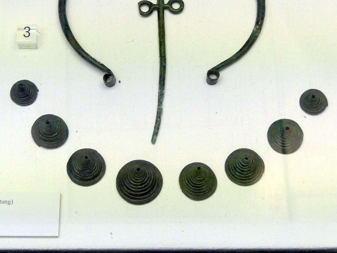 7 Spiraltutuli, Frühe Bronzezeit, 3365 - 1200 v. Chr., Bild 1/2