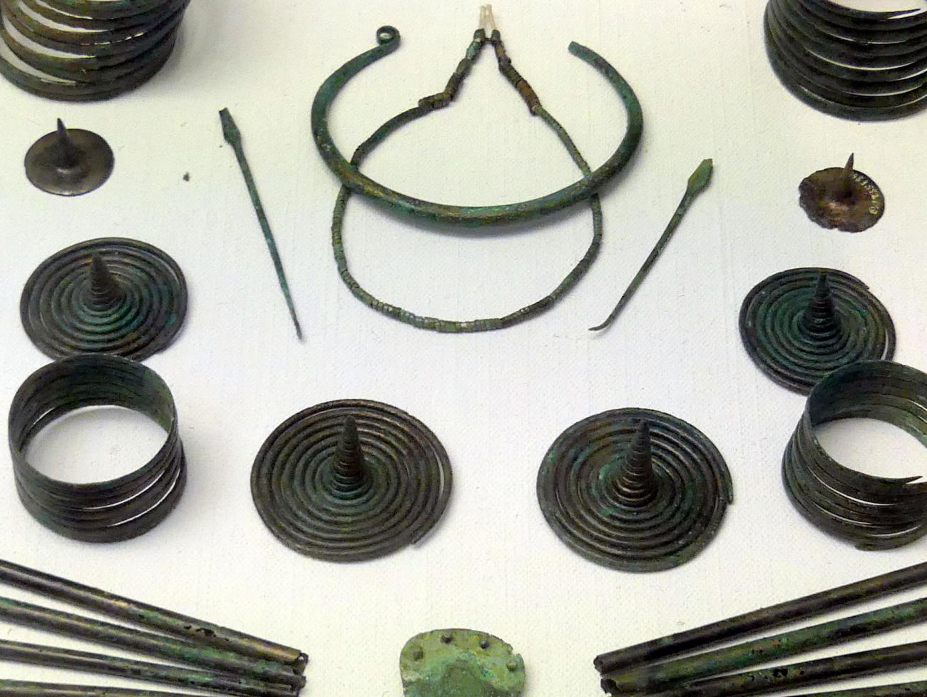 4 Spiraltutuli, Frühe Bronzezeit, 3365 - 1200 v. Chr.