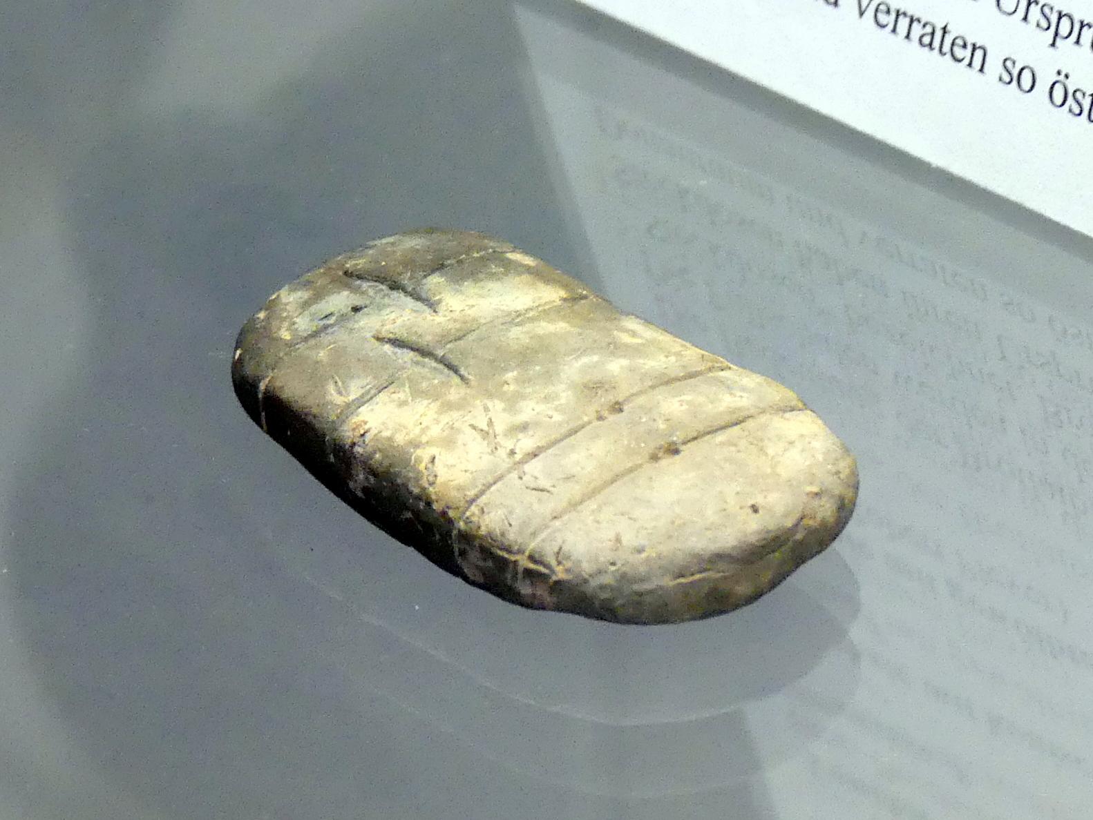 Tonobjekt in Form eines Brotlaibs (Brotlaibidol), Frühe Bronzezeit, 3365 - 1200 v. Chr., Bild 2/3