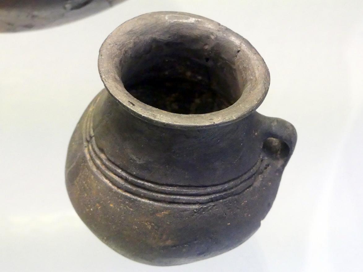 Henkelbecher, Frühe Bronzezeit, 3365 - 1200 v. Chr., Bild 2/3