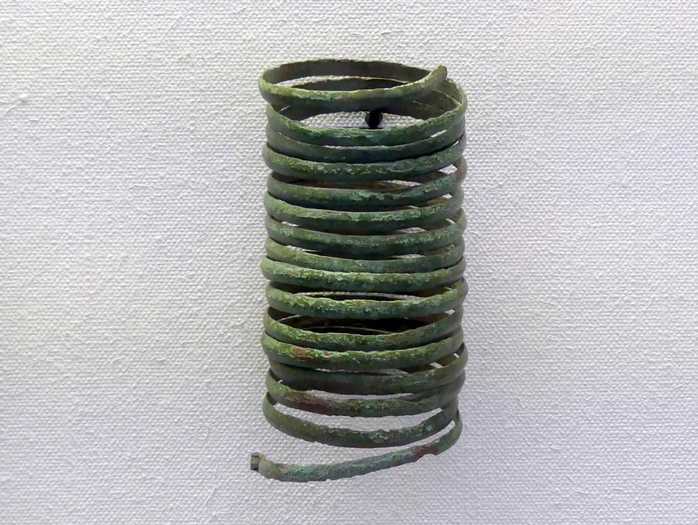 Armspiralen, Mittlere Bronzezeit, 3000 - 1300 v. Chr., Bild 3/4