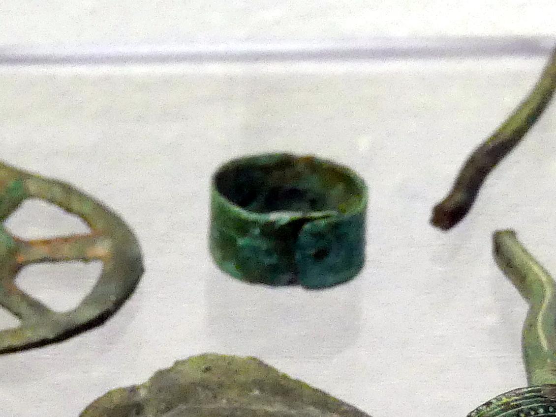 Bandfingerring, Mittlere Bronzezeit, 3000 - 1300 v. Chr.