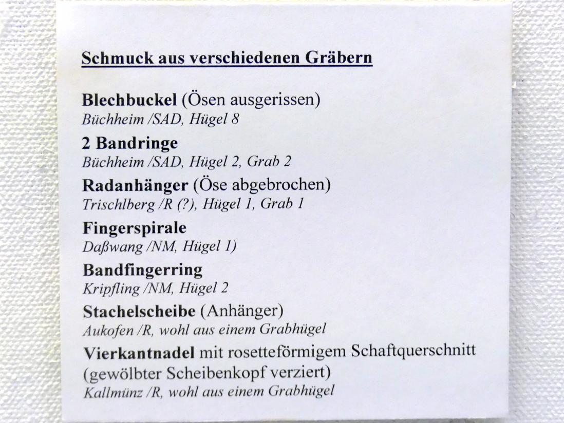 Vierkantnadel mit rosettenförmigem Schaftquerschnitt, Mittlere Bronzezeit, 3000 - 1300 v. Chr., Bild 2/2