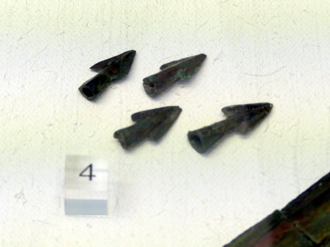 4 Bronzepfeilspitzen, Bronzezeit, 3365 - 700 v. Chr., Bild 1/3