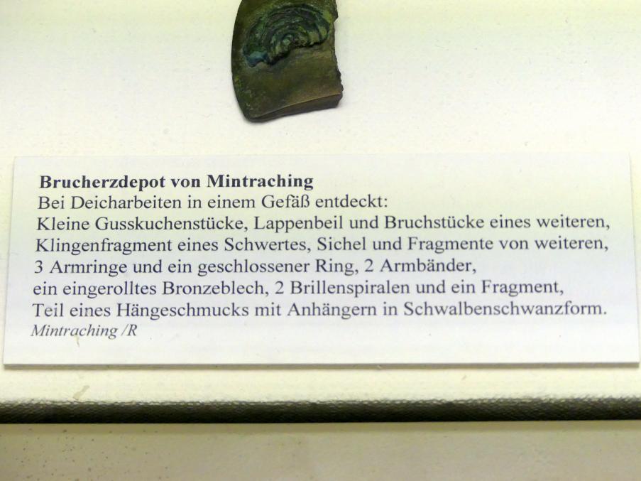 Kleine Gusskuchenstücke, Lappenbeil, Schwert, Sichel, Armringe, Späte Bronzezeit D, Undatiert, Bild 4/4