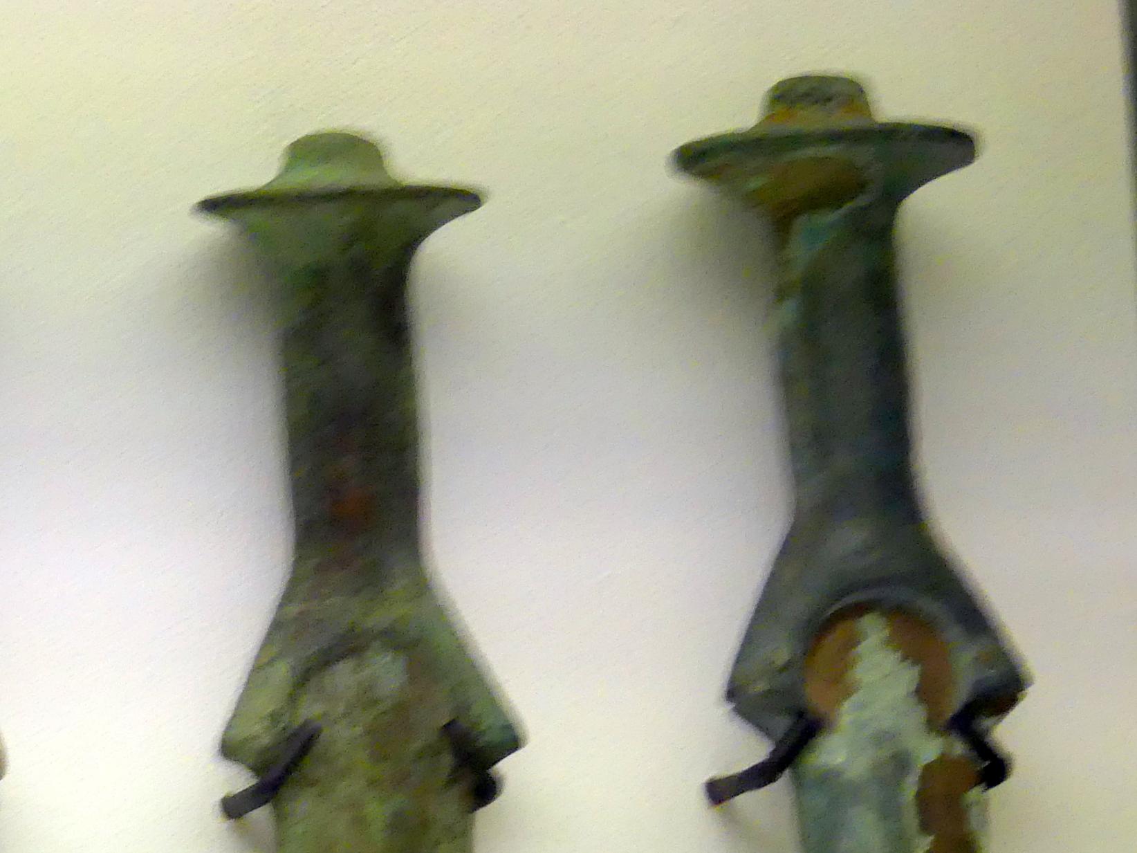 Achtkantschwert (Spitze abgebrochen), Mittlere Bronzezeit C1, 1500 - 1400 v. Chr., Mittlere Bronzezeit C2, Undatiert, Bild 2/4