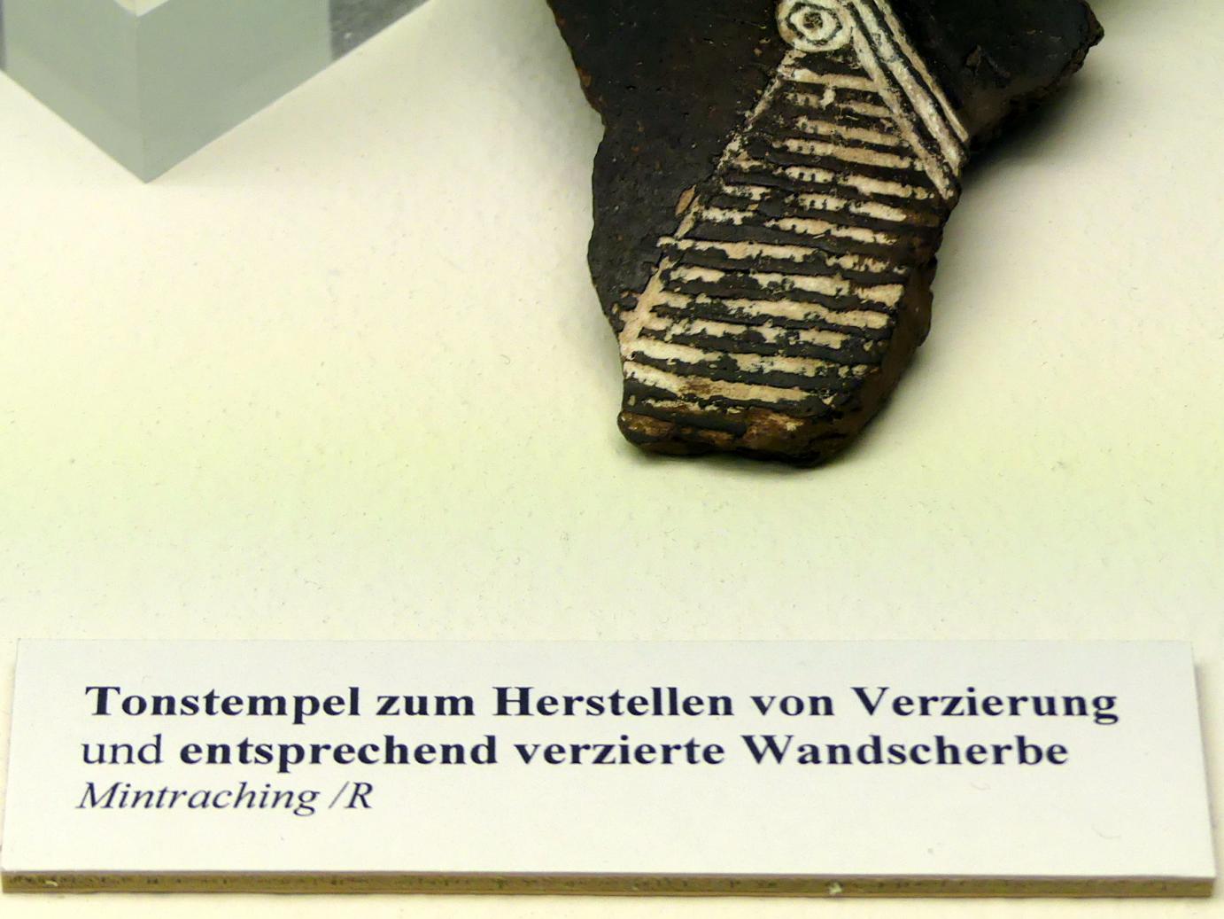 Tonstempel zum Herstellen von Verzierungen, Hallstattzeit, 700 - 200 v. Chr., Bild 2/2