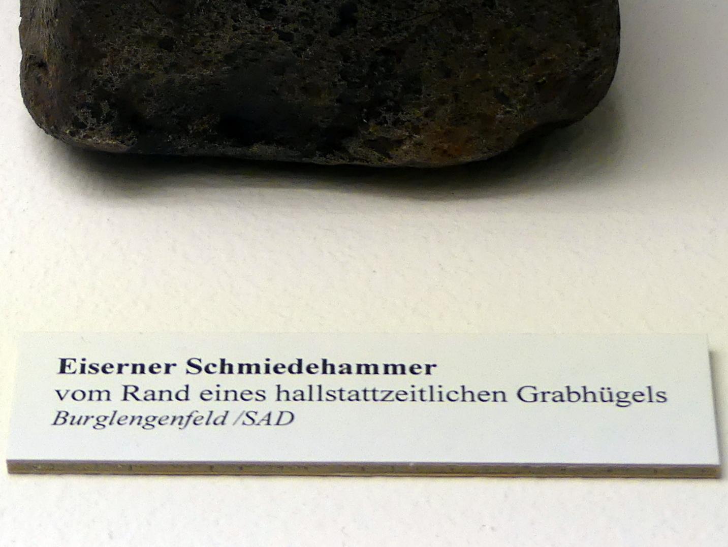 Eiserner Schmiedehammer, Hallstattzeit, 700 - 200 v. Chr., Bild 2/2