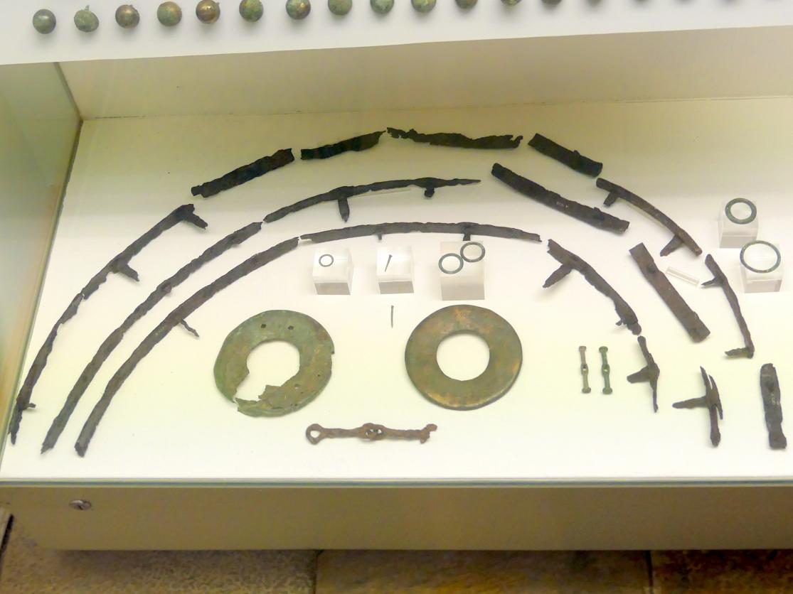 Wagenbeschläge, Radreifenteile, Nabenbeschläge, Hallstattzeit, 700 - 200 v. Chr.