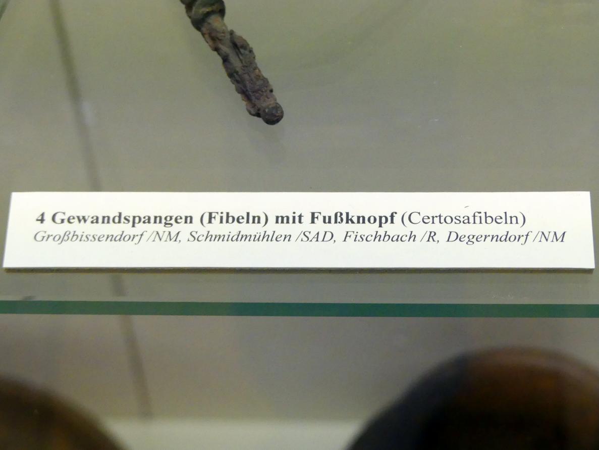 Gewandspange mit Fußknopf, Frühlatènezeit A, 700 - 100 v. Chr., Bild 2/2