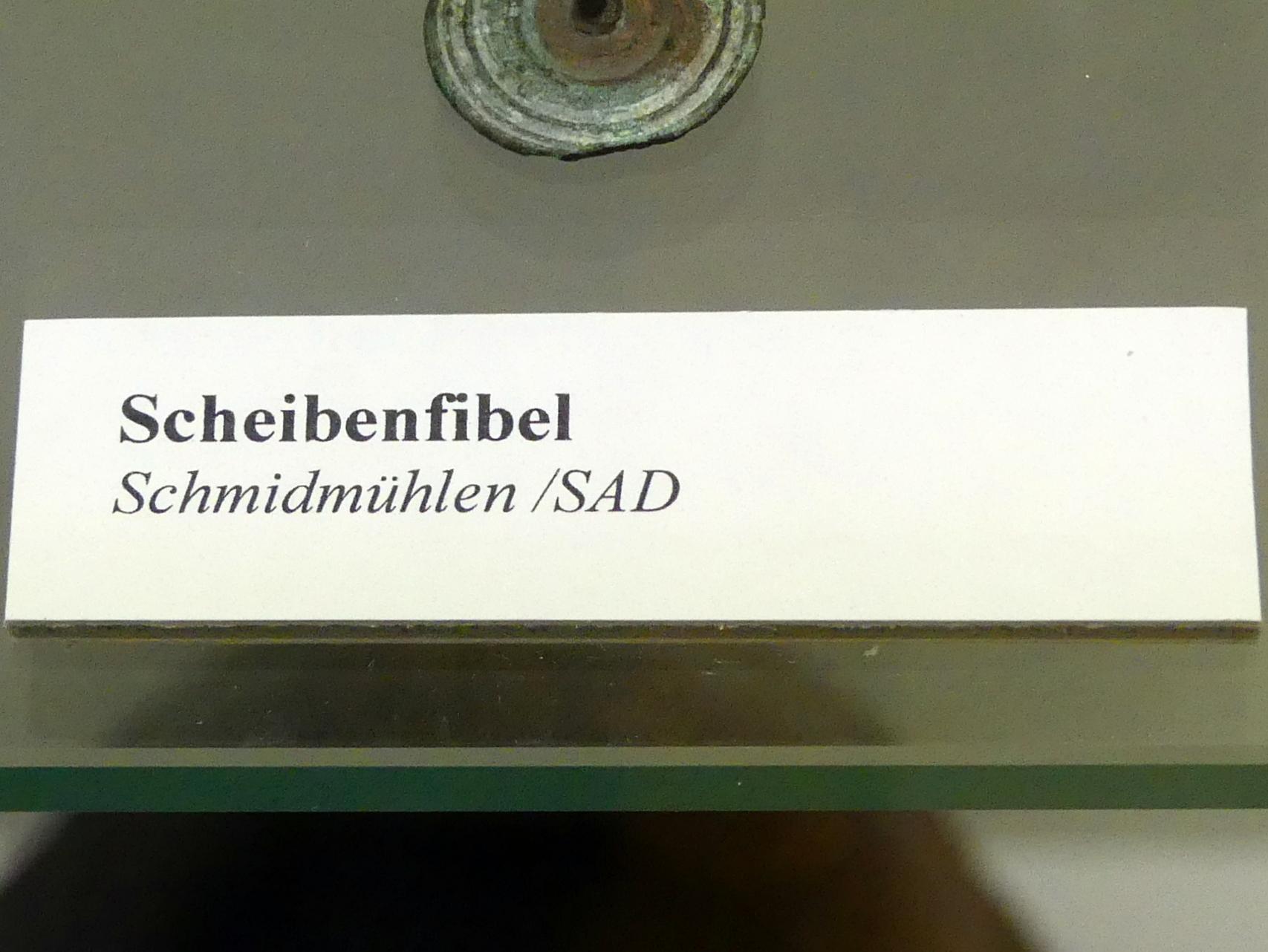 Scheibenfibel, Frühlatènezeit A, 700 - 100 v. Chr., Bild 2/2