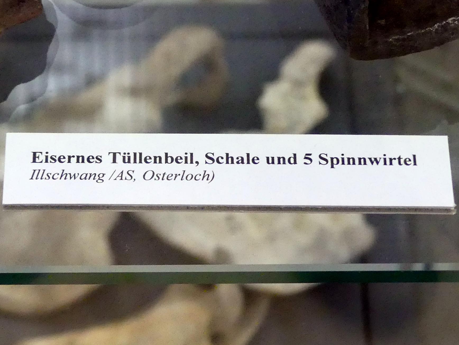 Eisernes Tüllenbeil, Frühlatènezeit A, 700 - 100 v. Chr., Bild 2/2