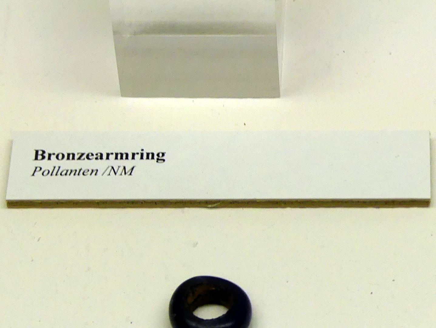 Bronzearmring, Spätlatènezeit D, 700 - 100 v. Chr., Bild 2/2