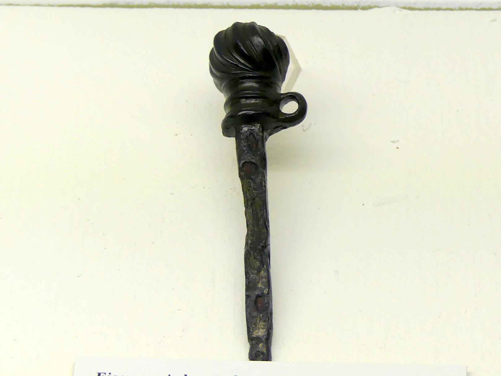 Eisener Achsnagel mit verziertem Bronzekopf, Spätlatènezeit D, 700 - 100 v. Chr., Bild 1/2