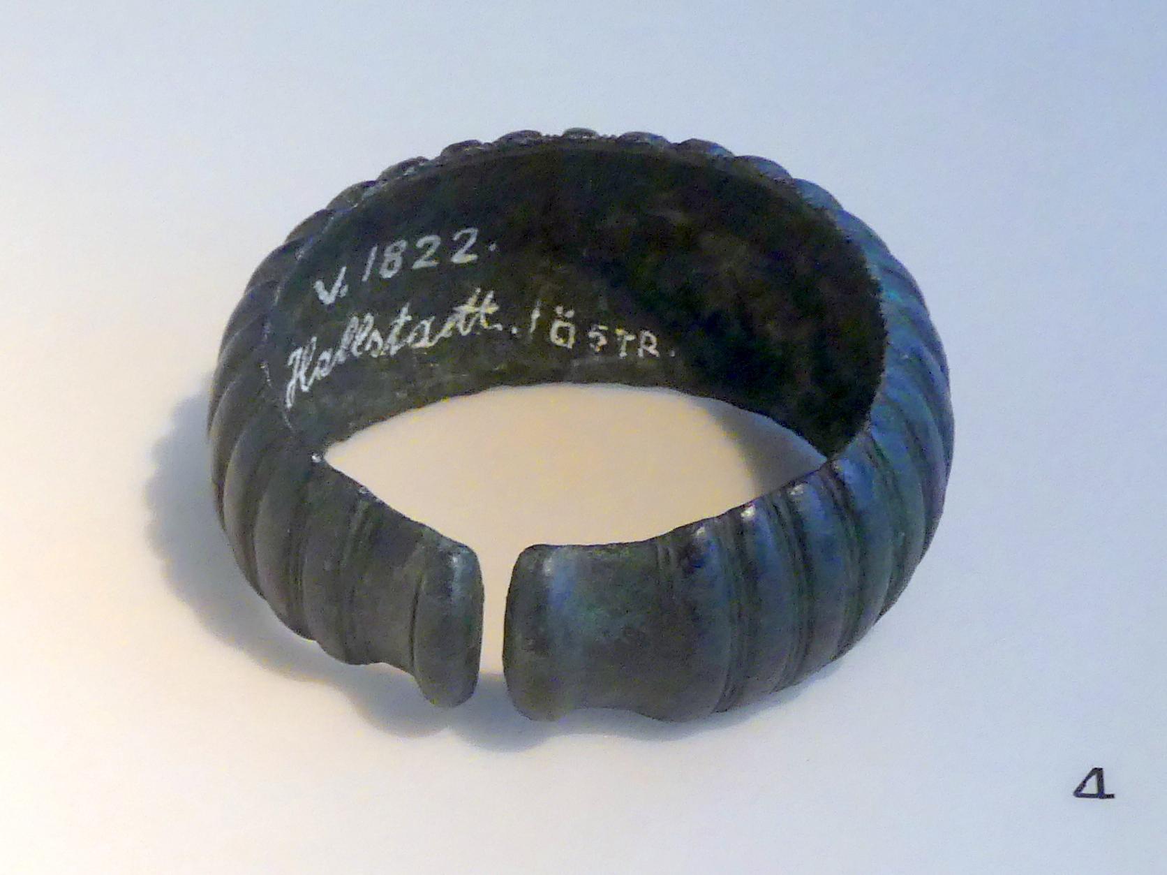 Melonenarmband, Hallstattzeit, 700 - 200 v. Chr., 700 - 600 v. Chr.