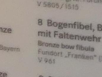 Bogenfibel mit Faltenwehr, Hallstattzeit, 700 - 200 v. Chr., Bild 2/2