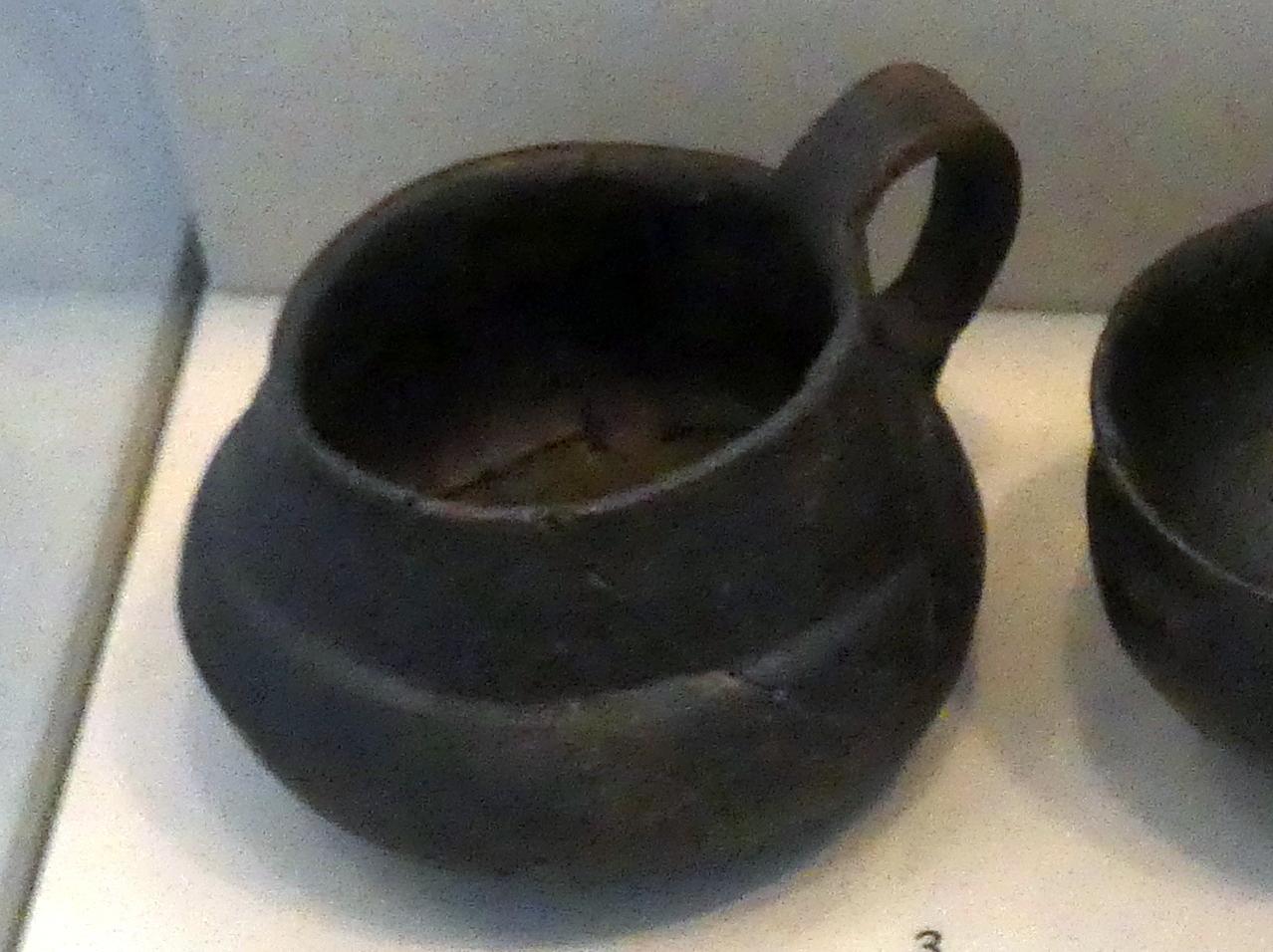 Kegelhalstasse, Hallstattzeit, 700 - 200 v. Chr.