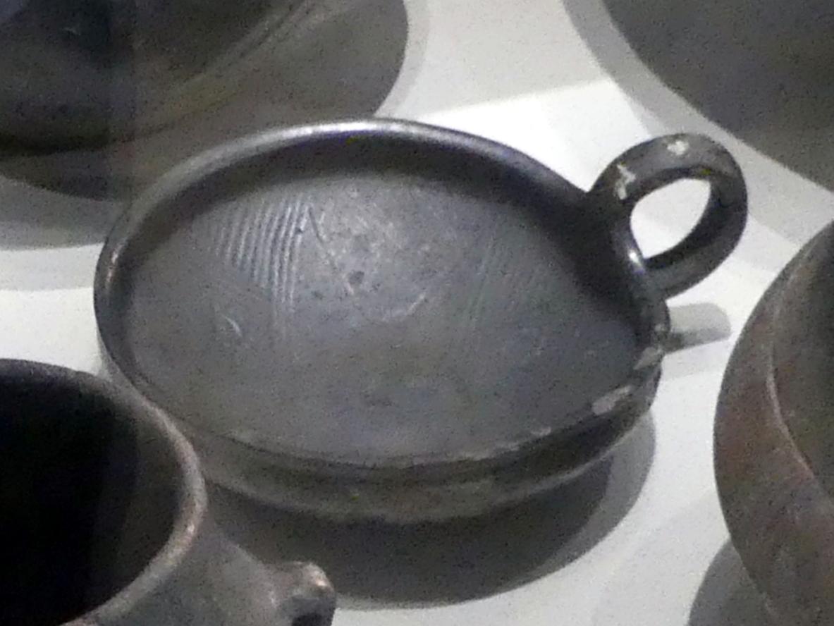 Henkelschale, 700 - 600 v. Chr.