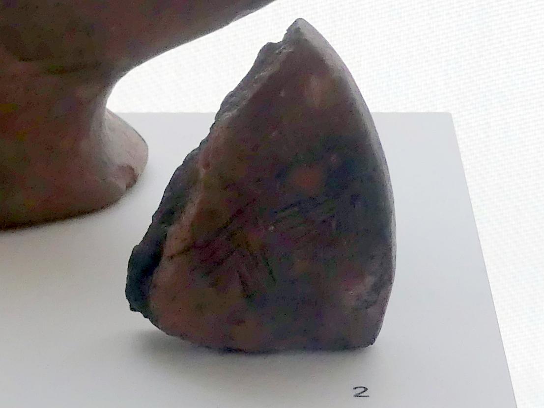 Feuerbockfragment, Urnenfelderzeit, 1400 - 700 v. Chr., 1200 - 800 v. Chr., Bild 1/2