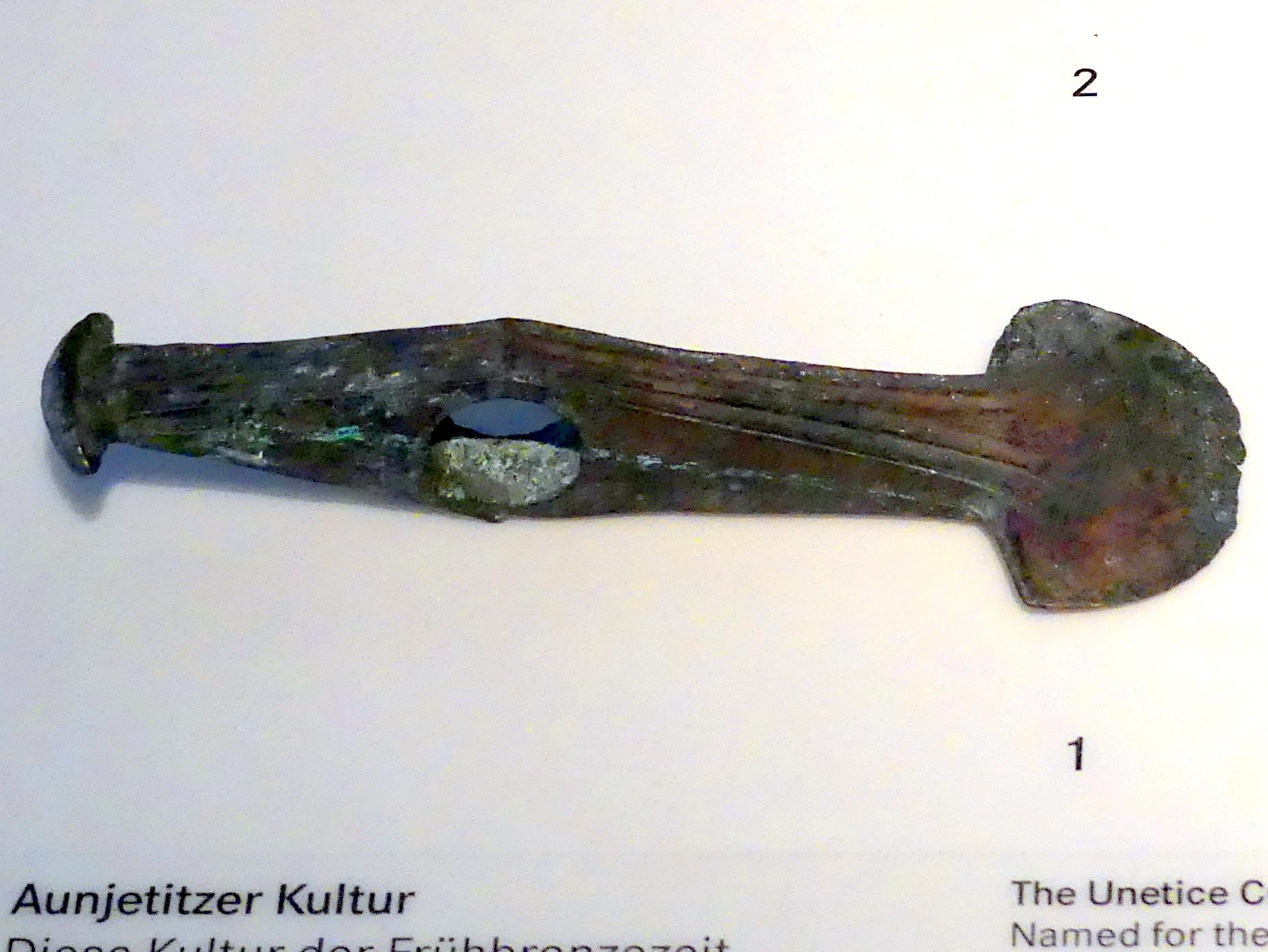 Prunkaxt, Frühe Bronzezeit, 3365 - 1200 v. Chr., 2200 - 1500 v. Chr., Bild 1/2